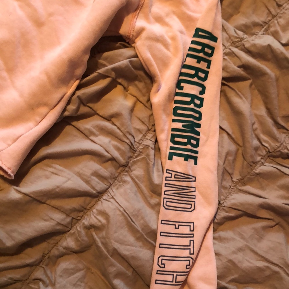 Sweatshirt - Picture 2 of 4